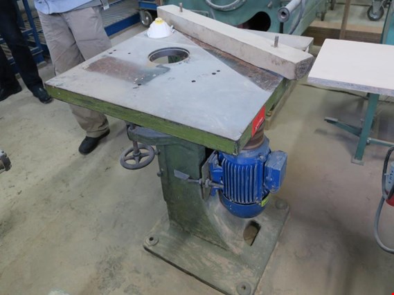 Used Spindle moulder for Sale (Auction Premium) | NetBid Industrial Auctions